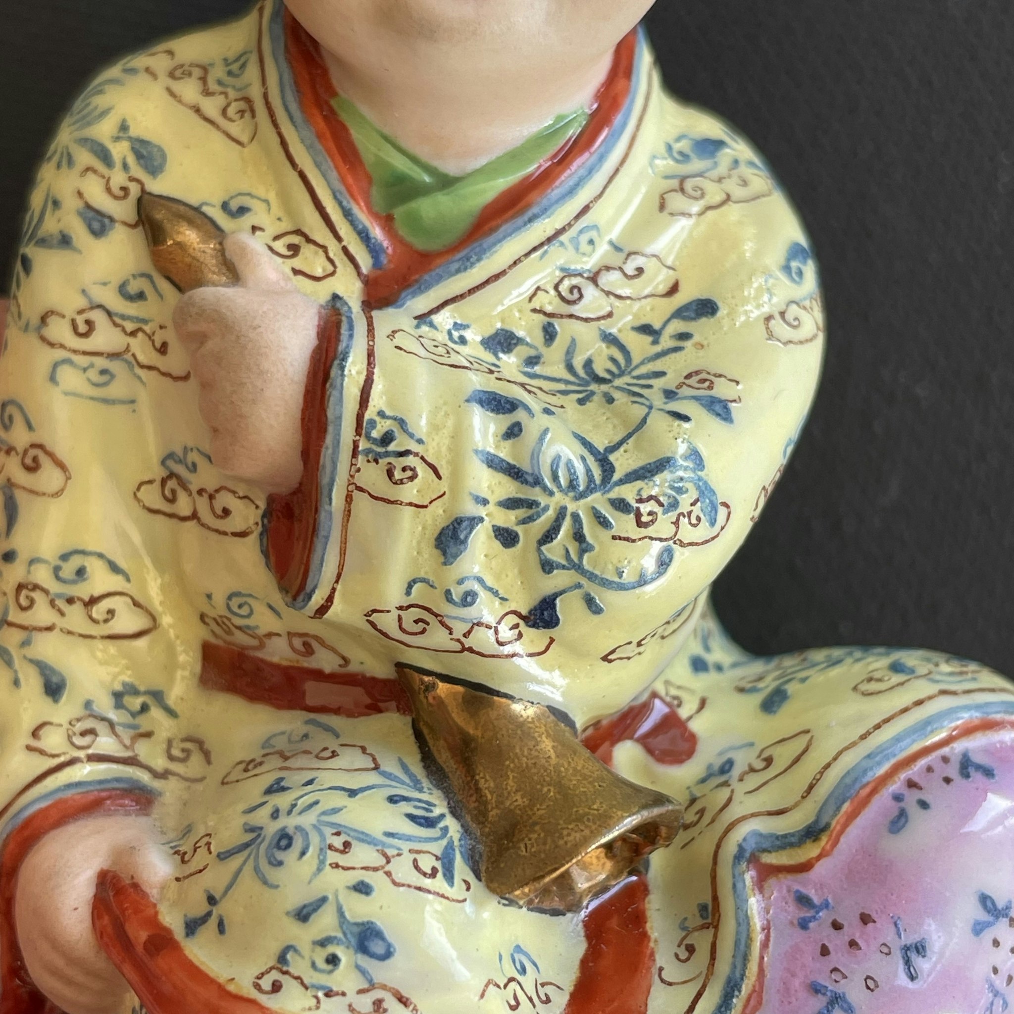 Vintage Chinese porcelain figurine, 20th c #1457