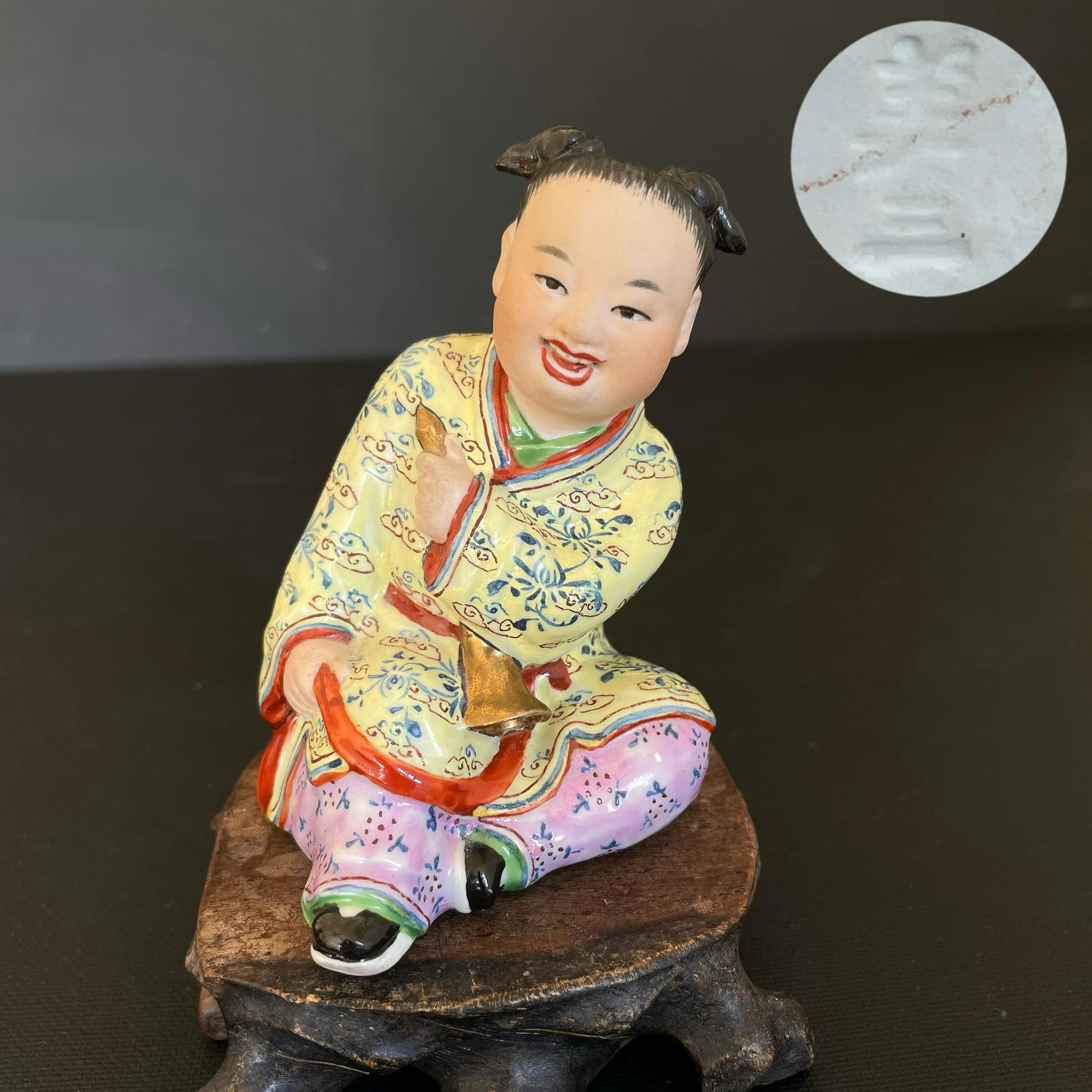 Vintage Chinese porcelain figurine, 20th c #1457
