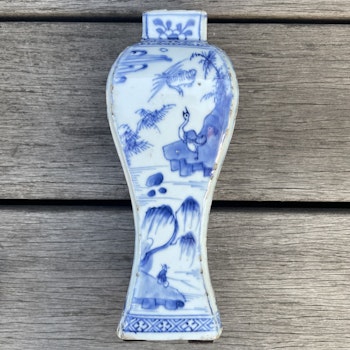 Chinese blue and white rectangular meiping vase , Kangxi period #1496
