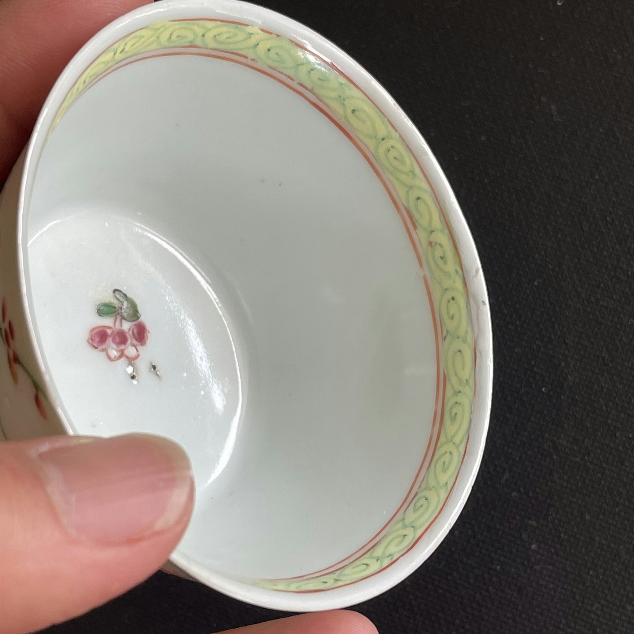 Chinese Antique Porcelain teacup Yongzheng / Qianlong Period Famille Rose #1520