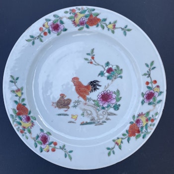 Chinese antique famille rose plate with roosters, 18th century #1526