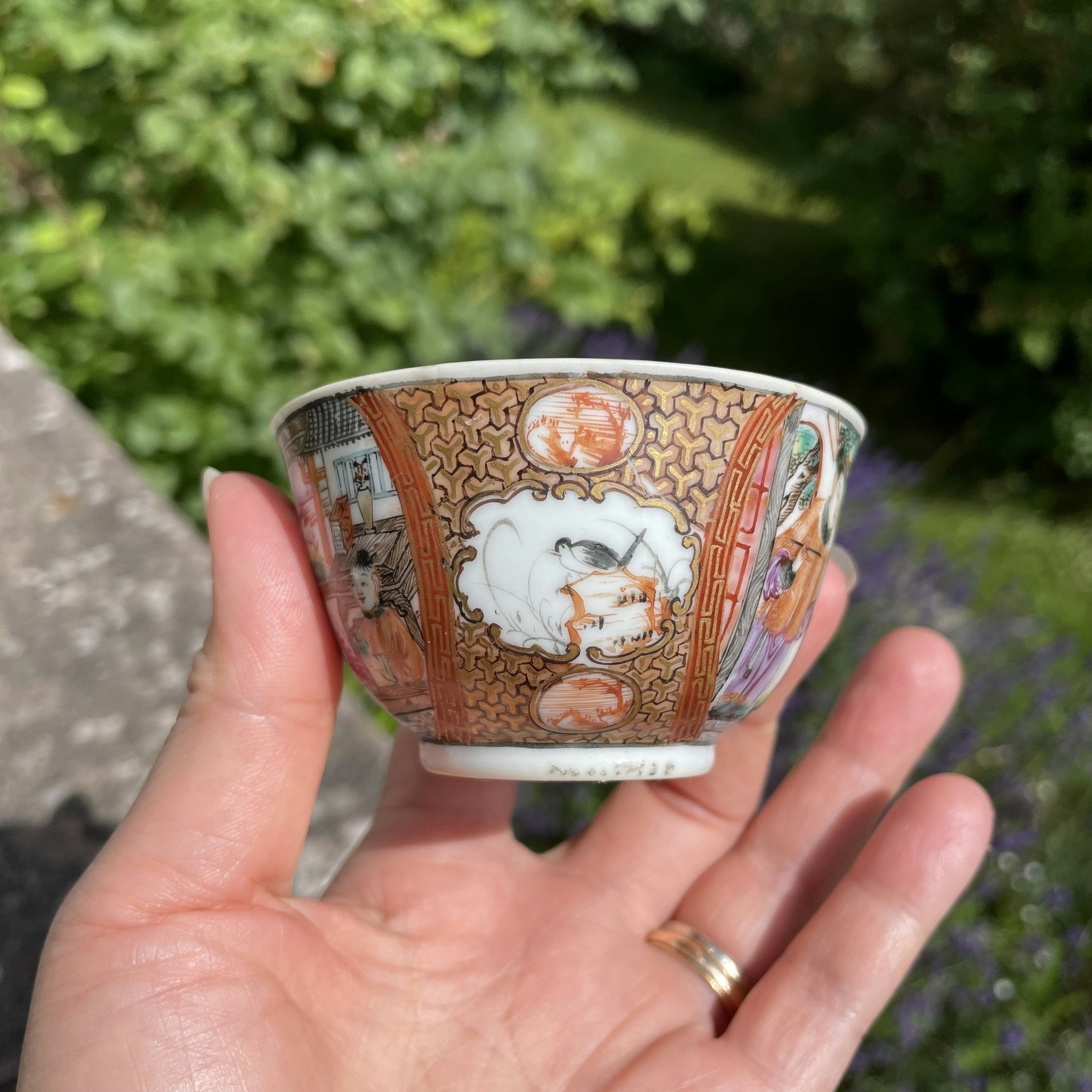 Chinese Antique Porcelain teacup Qianlong Period Rose Mandarin #1537