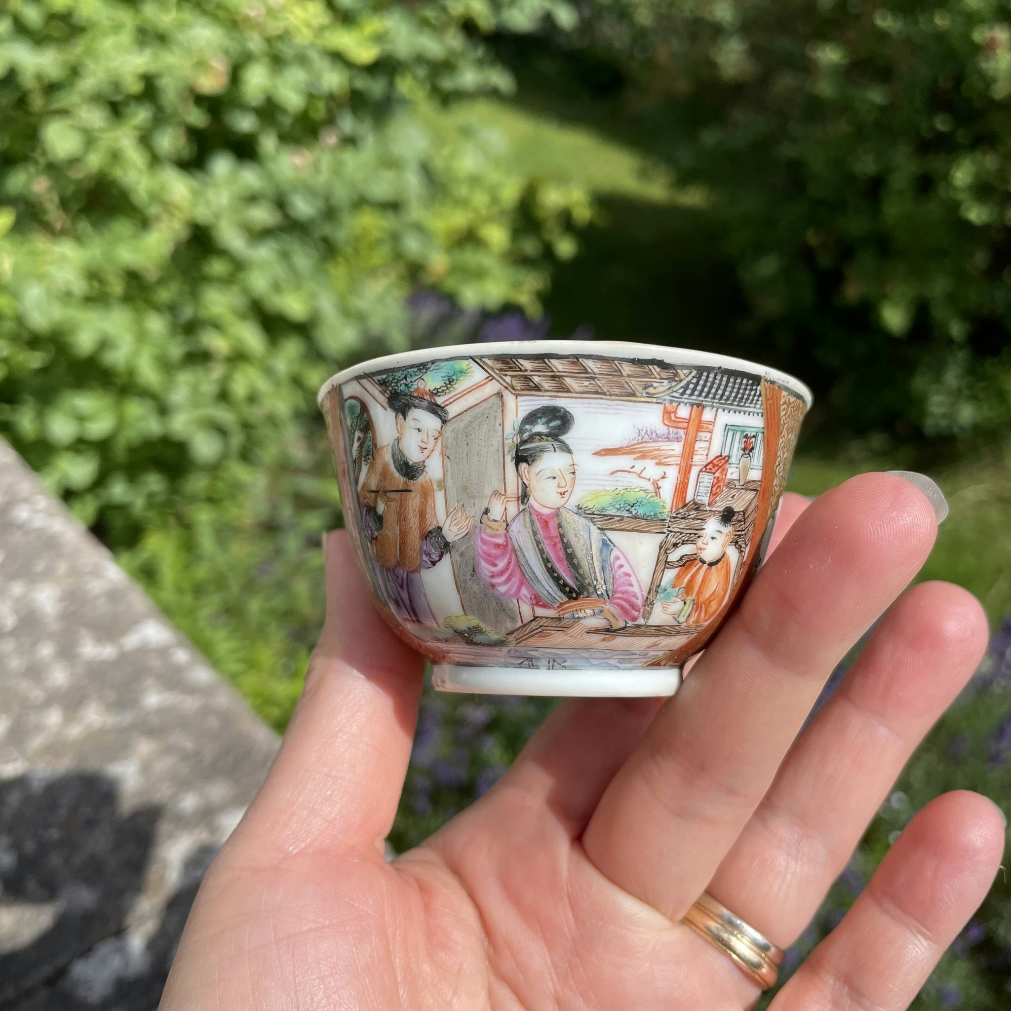 Chinese Antique Porcelain teacup Qianlong Period Rose Mandarin #1537