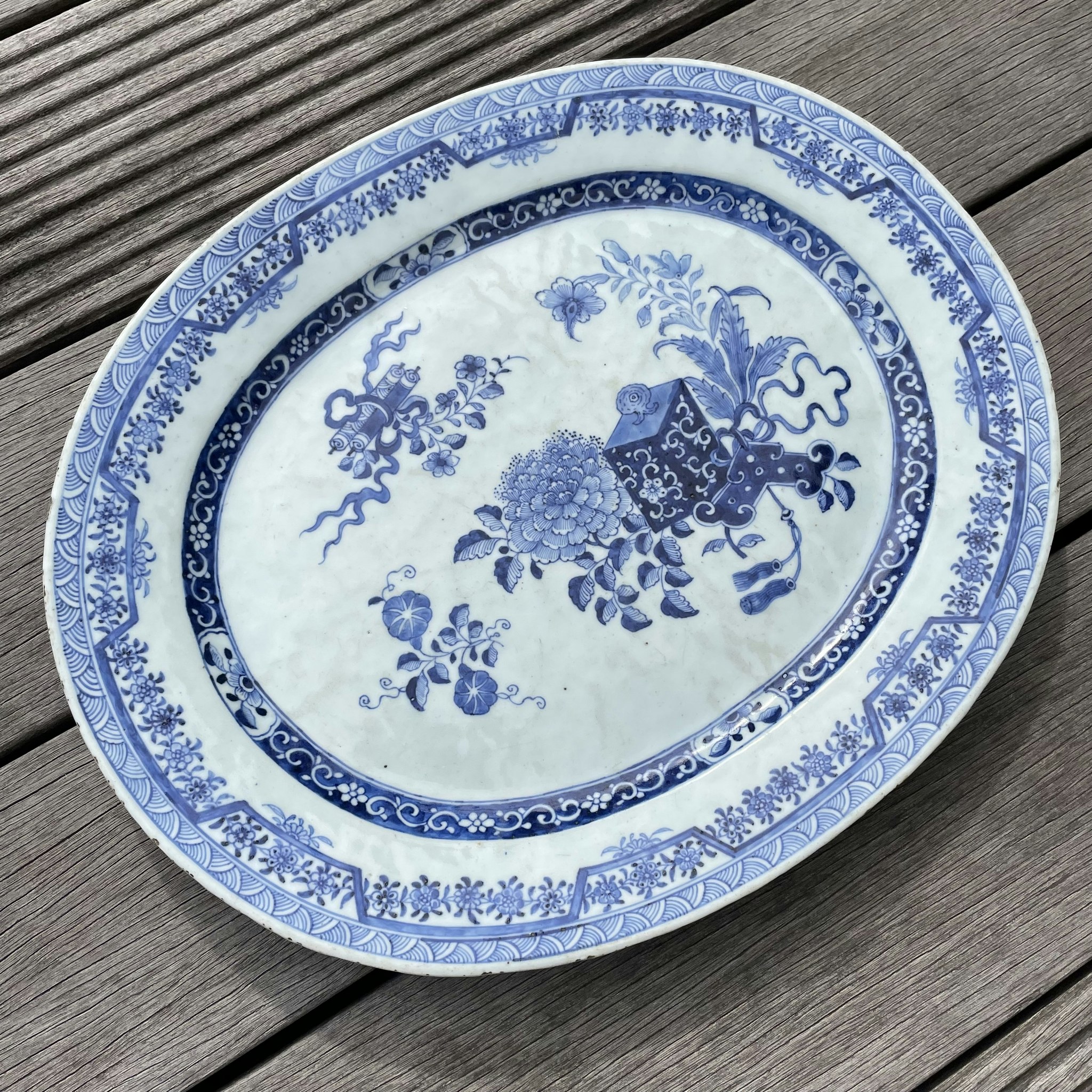 Chinese Antique Export Blue and White Porcelain platter, Qianlong period #1543