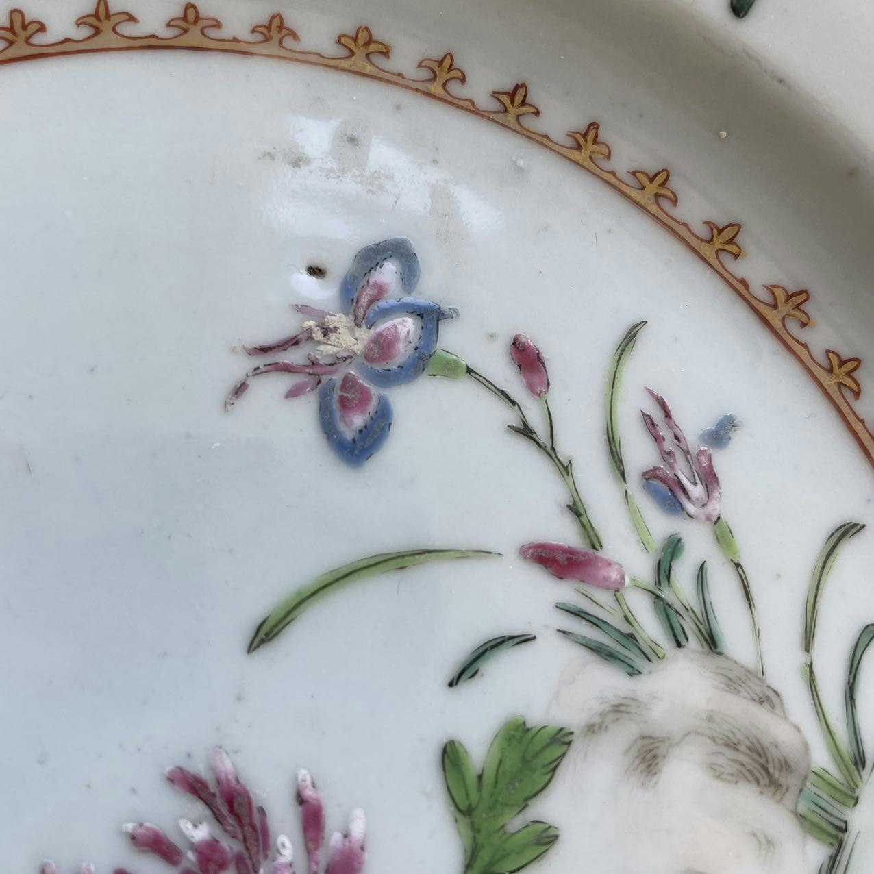 Chinese Antique famille rose plate, Qianlong, 18th c #1548