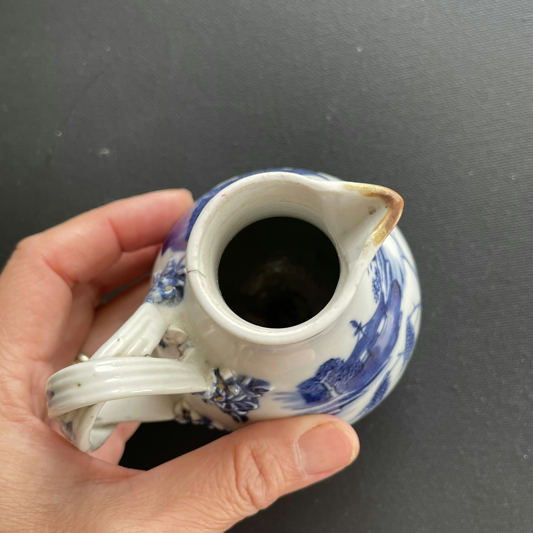 Chinese Antique blue and white creamer, Qianlong 18th c #1580