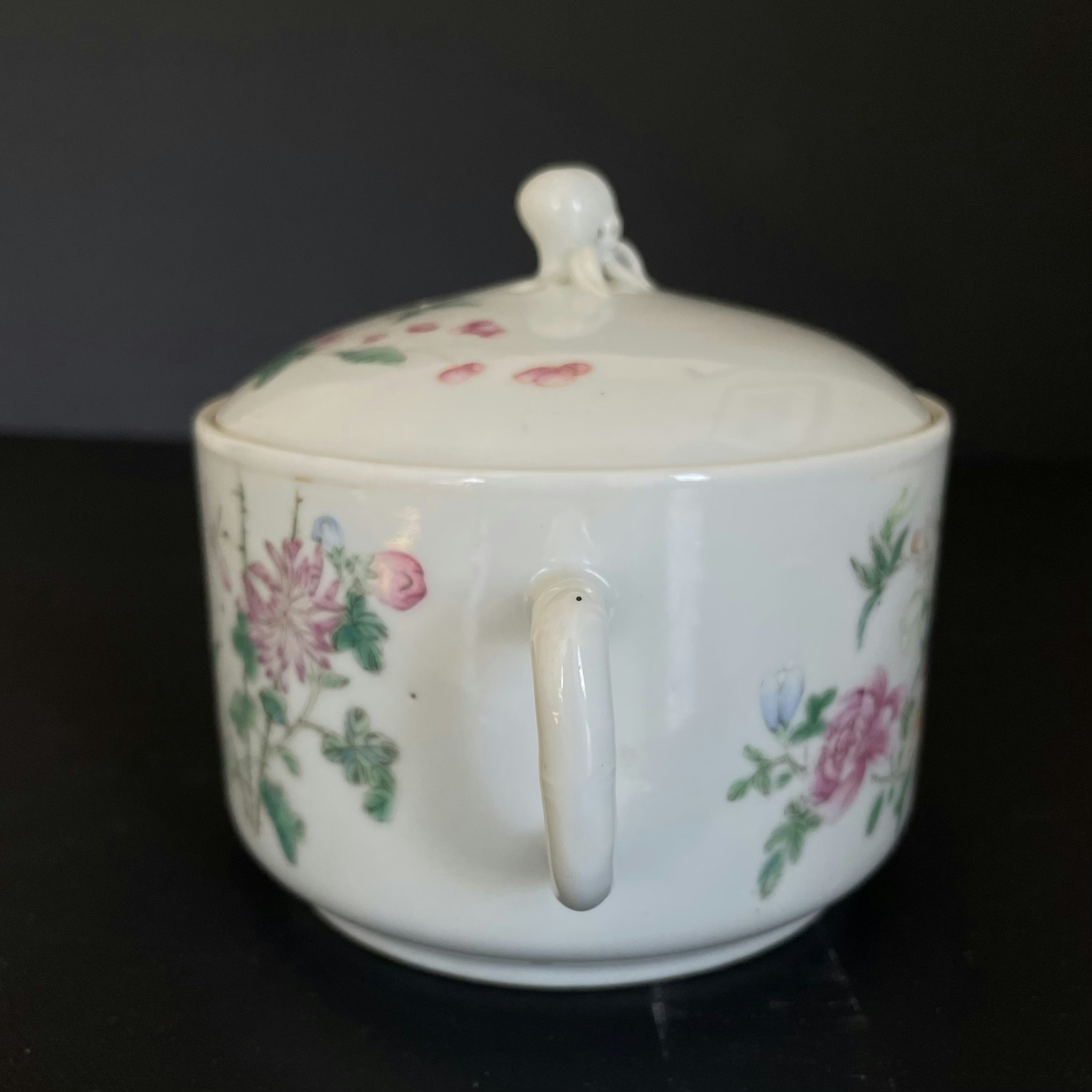 Chinese Antique famille rose teapot 19th century #1582