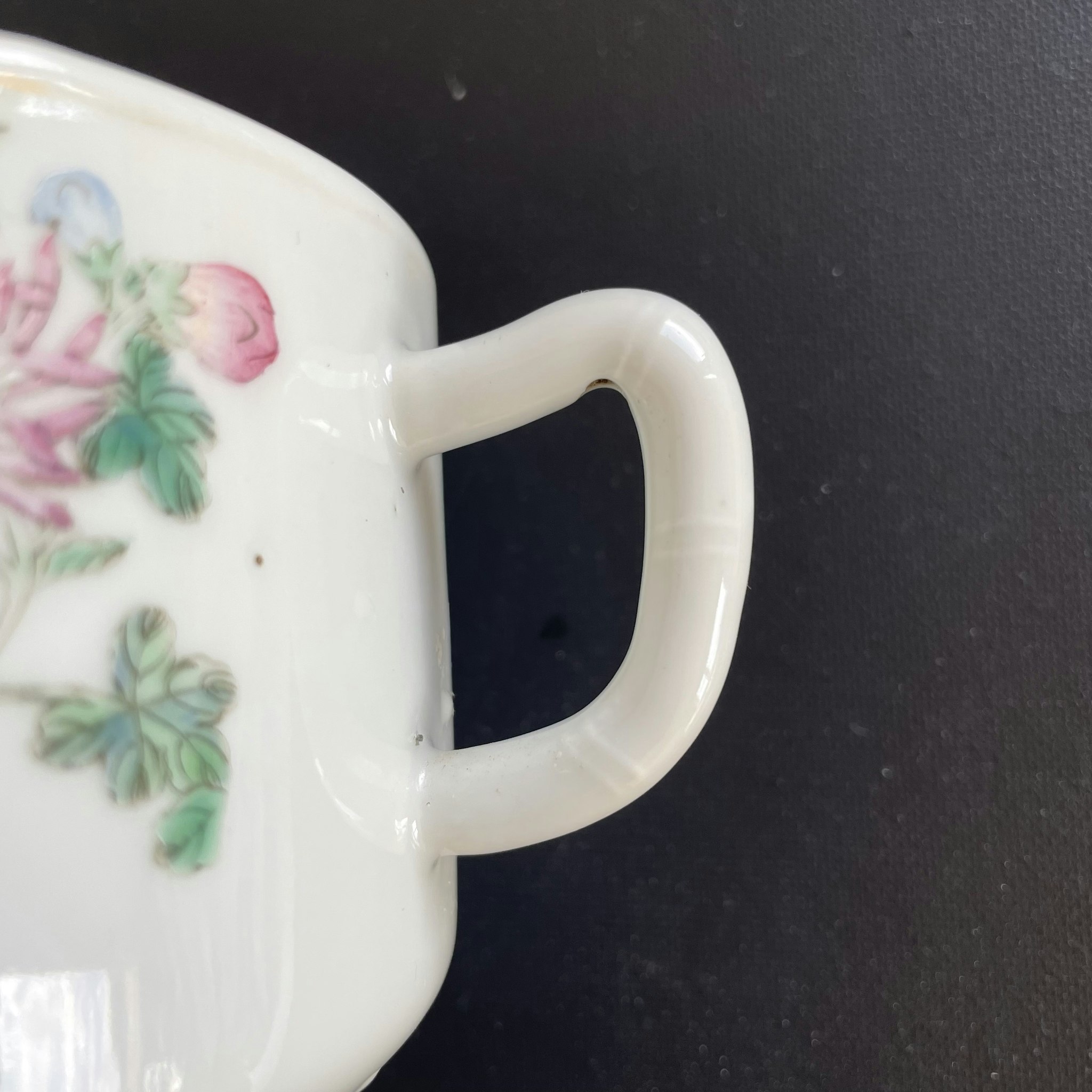 Chinese Antique famille rose teapot 19th century #1582