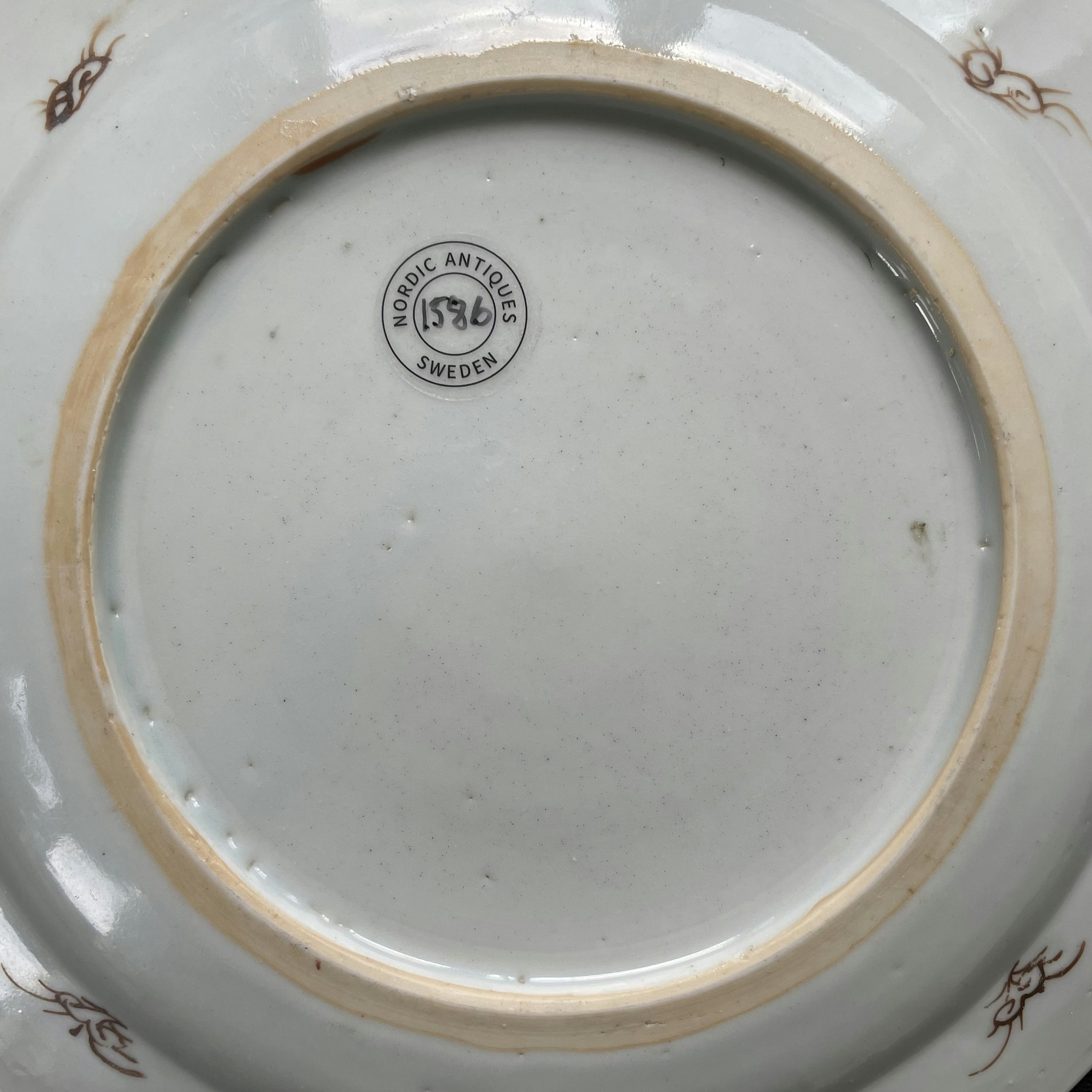 Chinese Antique porcelain plate first half of 18th C Yongzheng period #1586