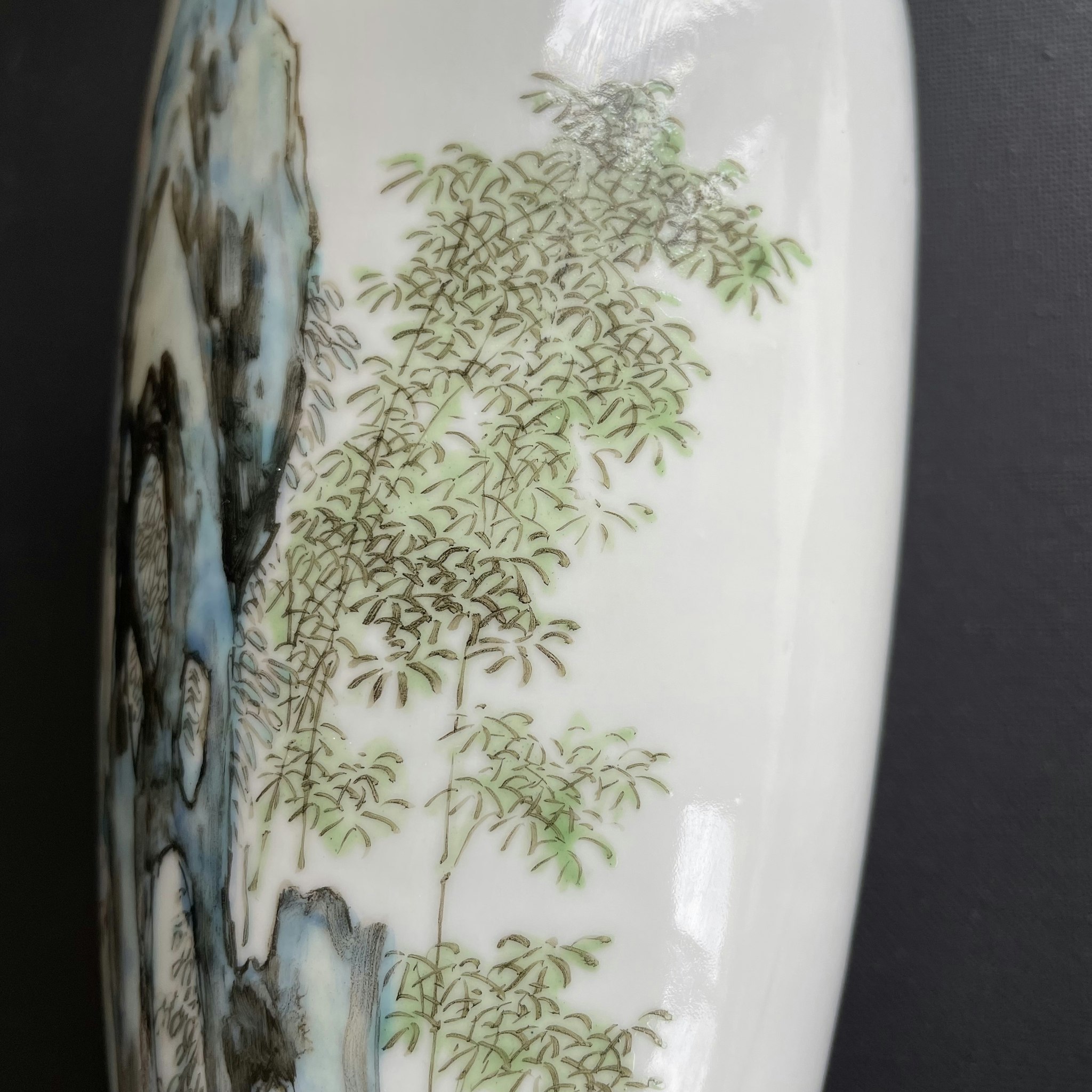 Chinese famille rose Porcelain vase mid 20c around 1950 邹逸华 #1590