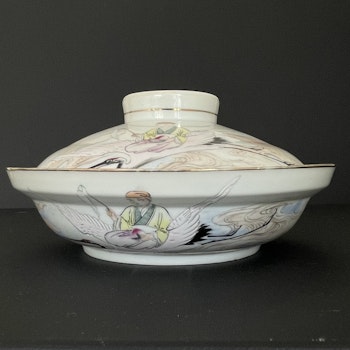 Chinese Antique Porcelain lidded bowl Republic period #1591