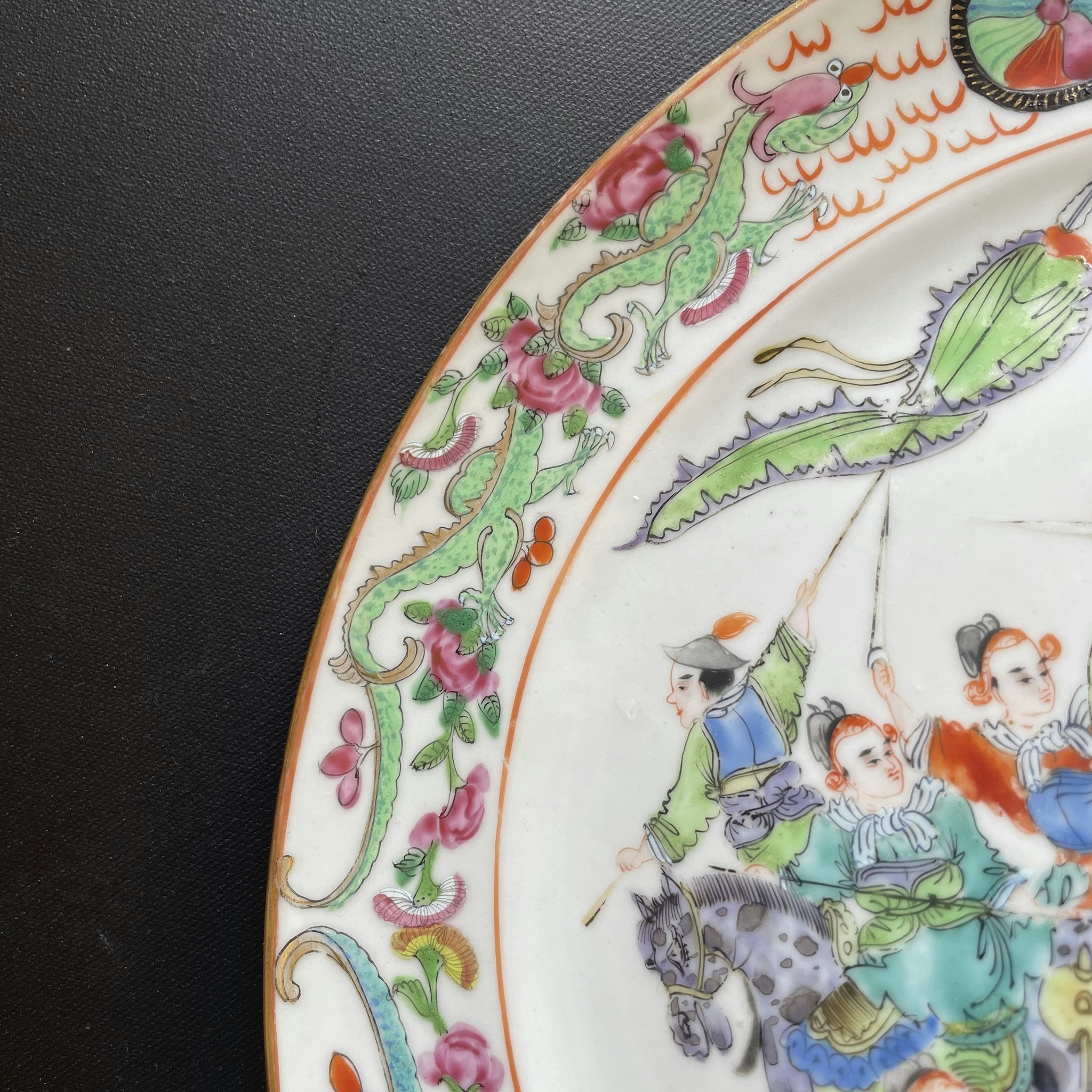 Chinese antique plate with warriors and horses, mid 19th c #1592