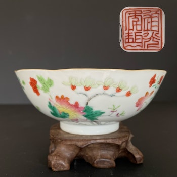 Hover to zoom Chinese Antique Porcelain bowl, four seasons flowers, Daoguang, Mid 19th c #1599