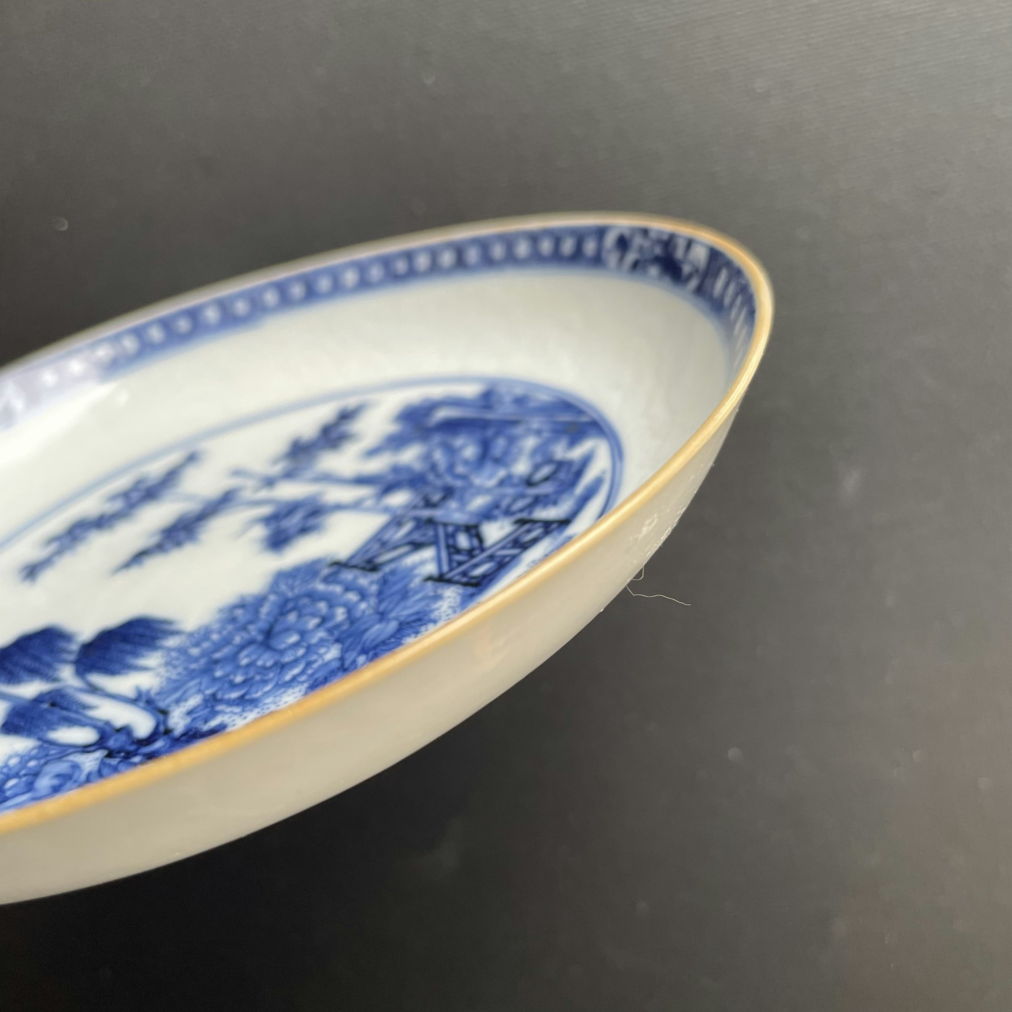 Chinese Antique saucer first half of 18th C Yongzheng / Qianlong #1606