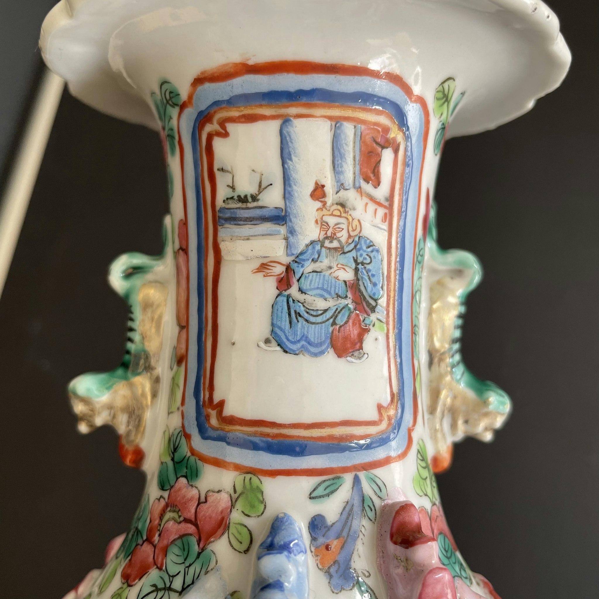 Chinese Antique porcelain vase, Late Qing Dynasty #1610