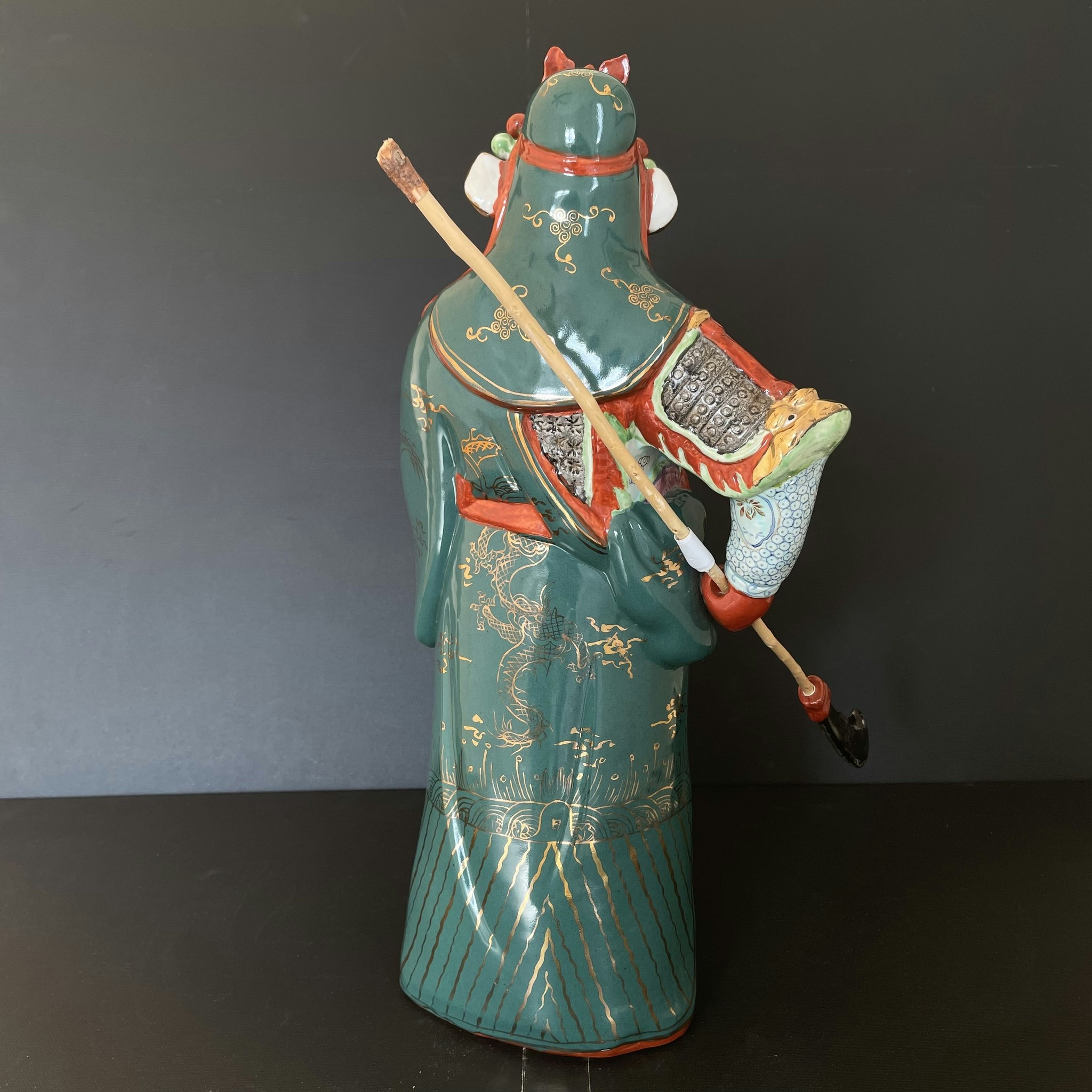 Vintage Chinese porcelain figurine of Guanyu, 20th c #1611