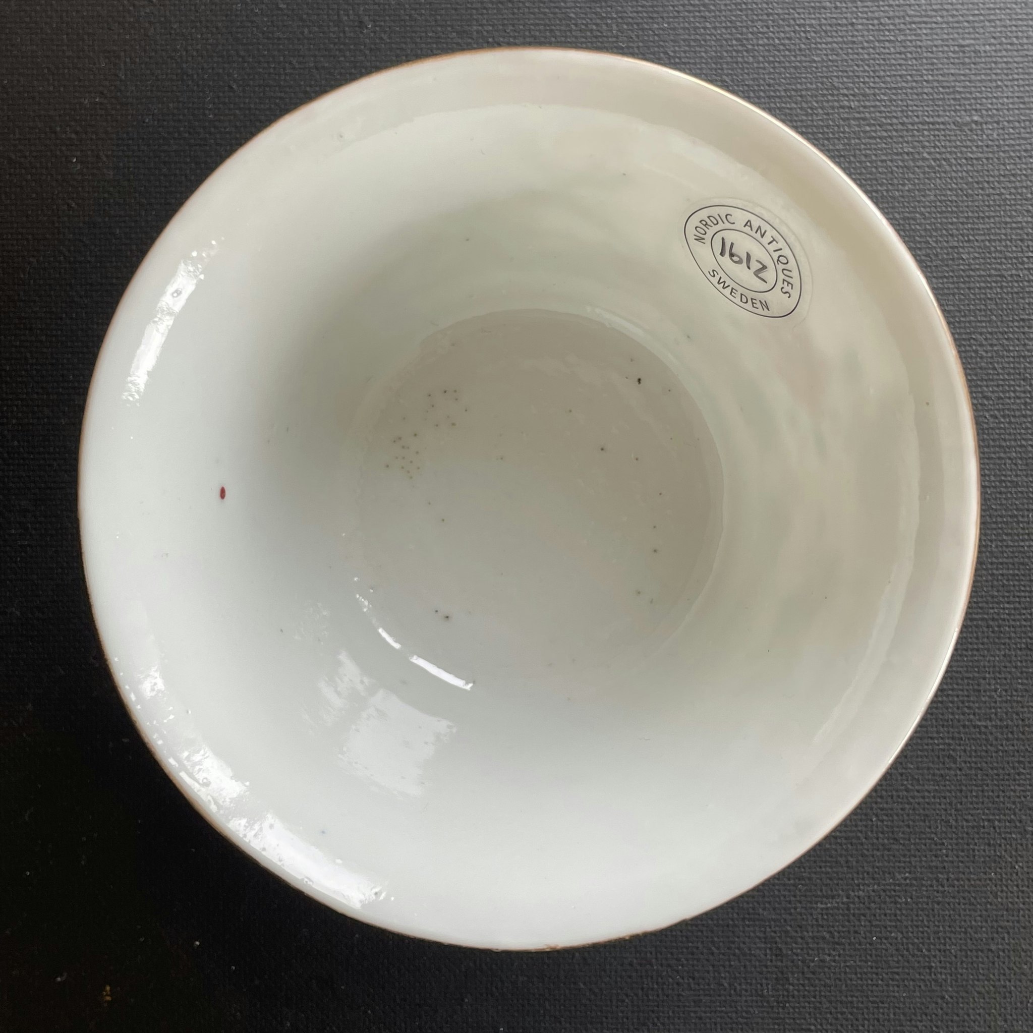 Chinese antique teacup / Chawan, in famille rose, Late Qing / Republic #1612