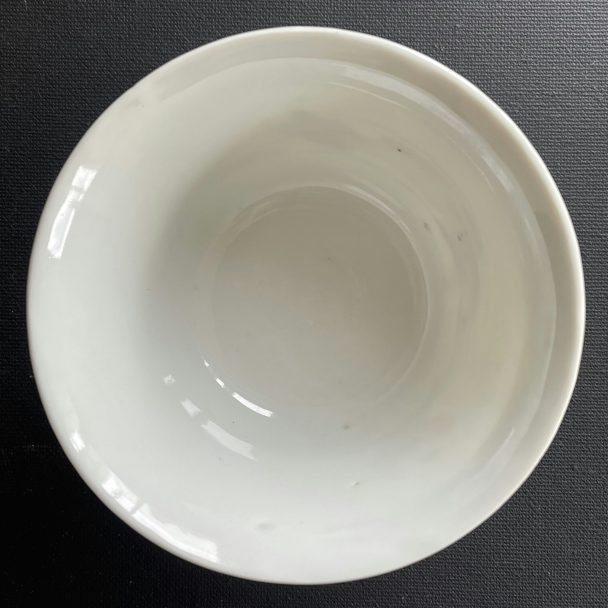 Chinese antique teacup / Chawan, with butterflies, Late Qing / Republic #1615