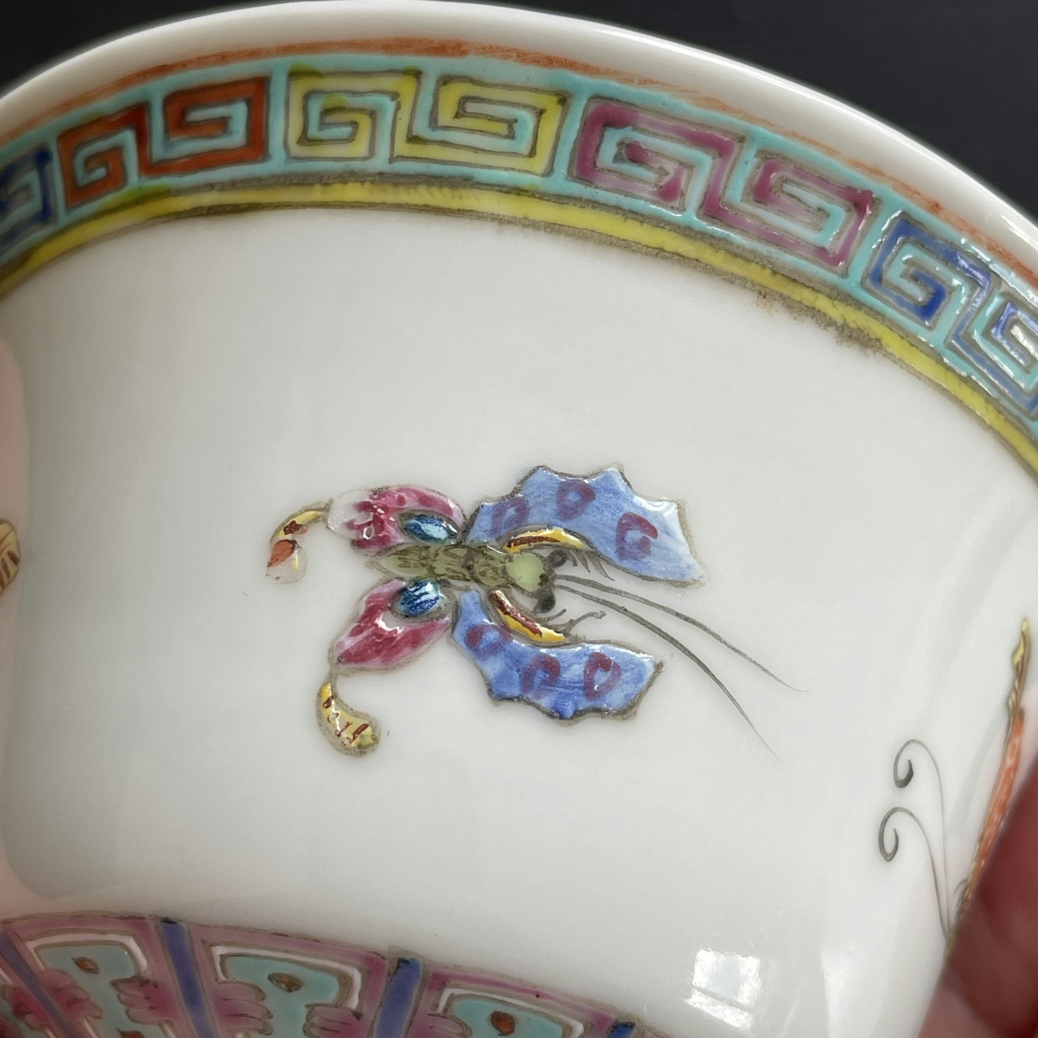 Chinese antique teacup / Chawan, with butterflies, Late Qing / Republic #1615