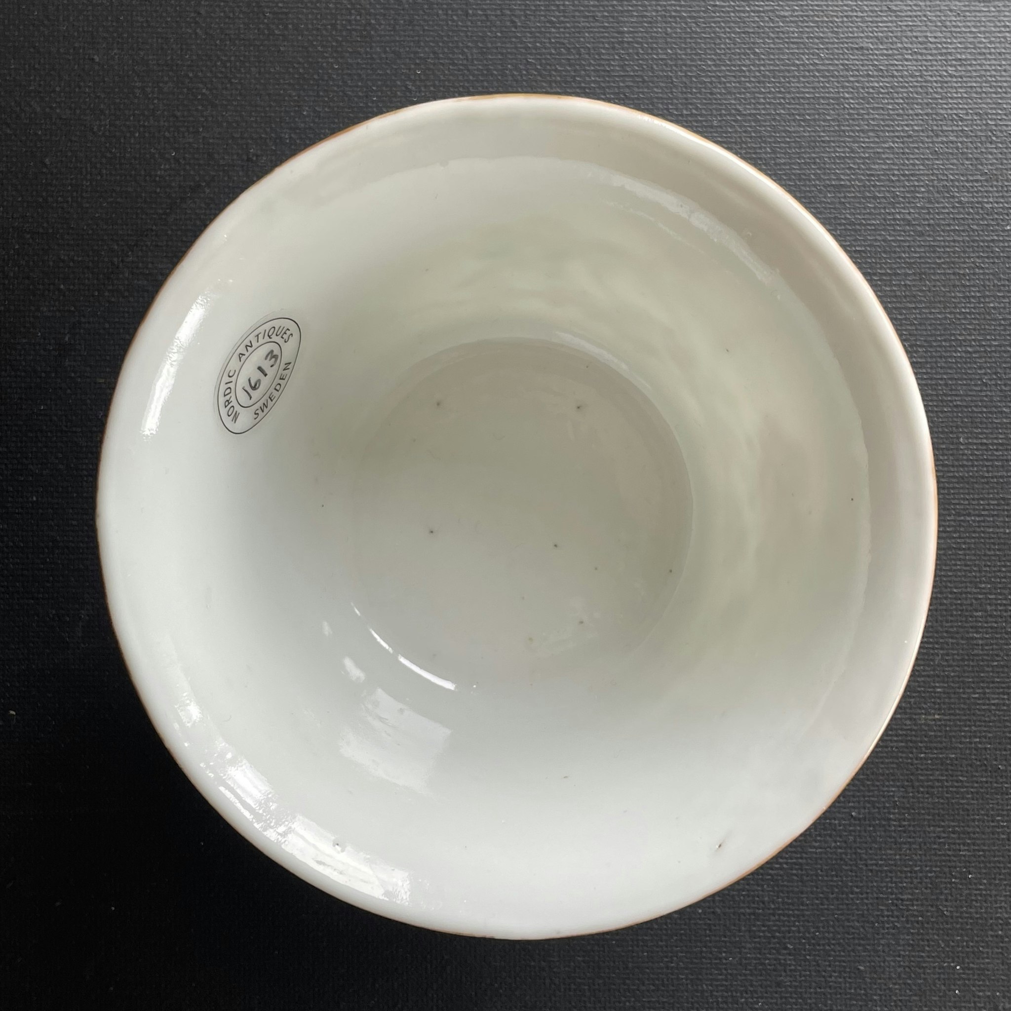 Chinese antique teacup / Chawan, in famille rose, Late Qing / Republic #1613