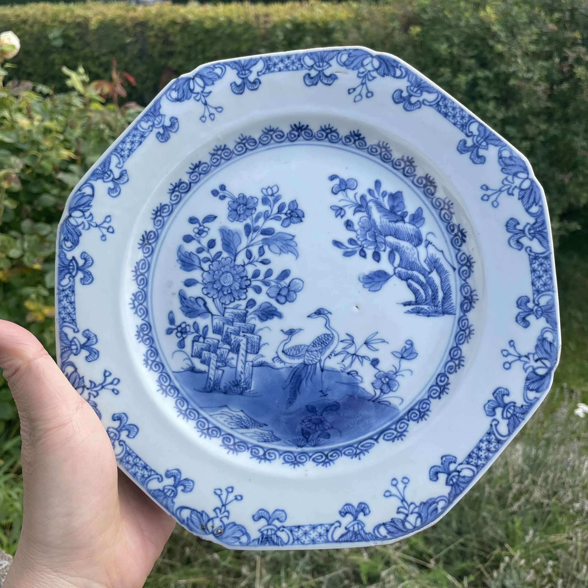 Chinese Antique blue and white porcelain plate 18th C Qianlong period #1618