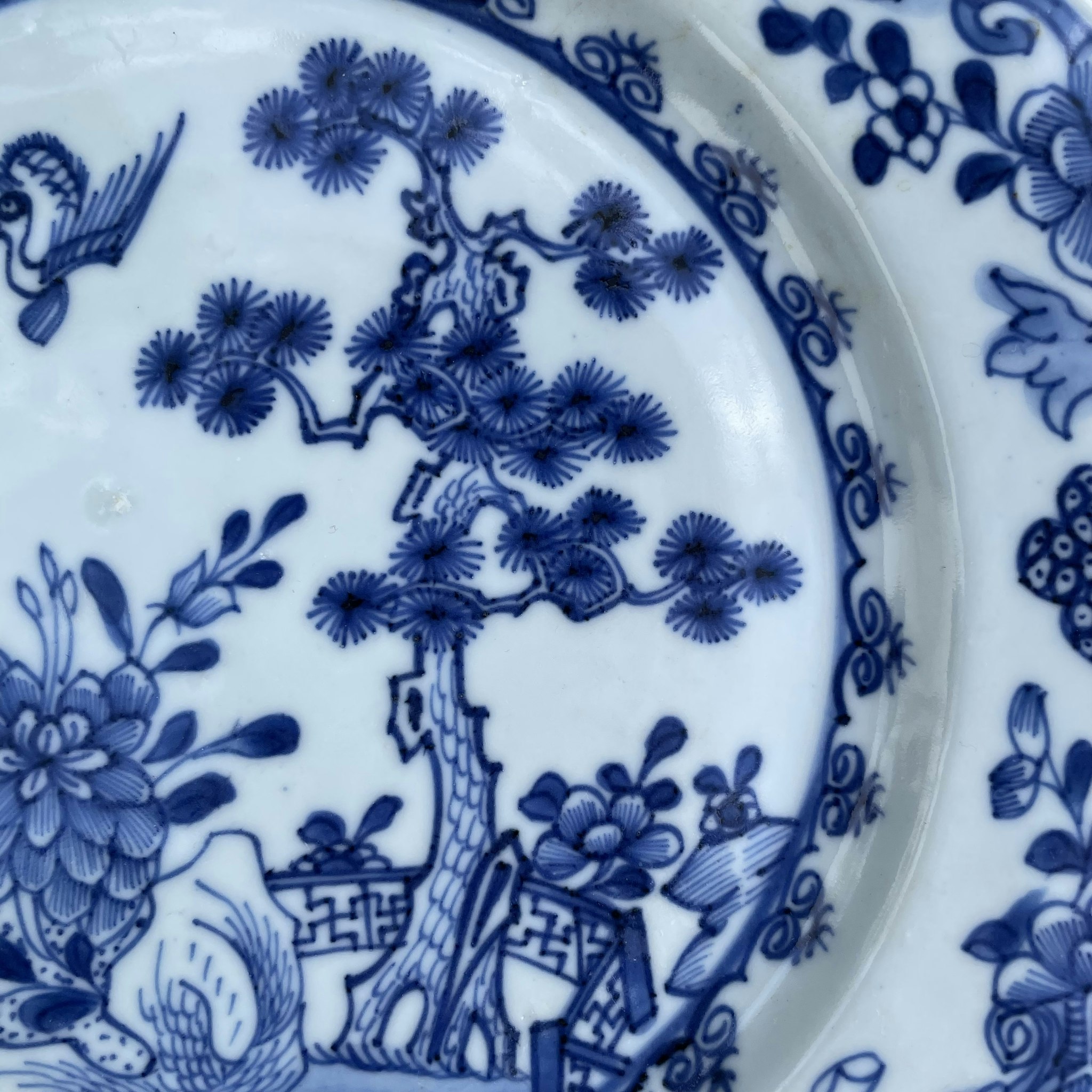 Chinese Antique blue and white porcelain plate 18th C Qianlong period #1619