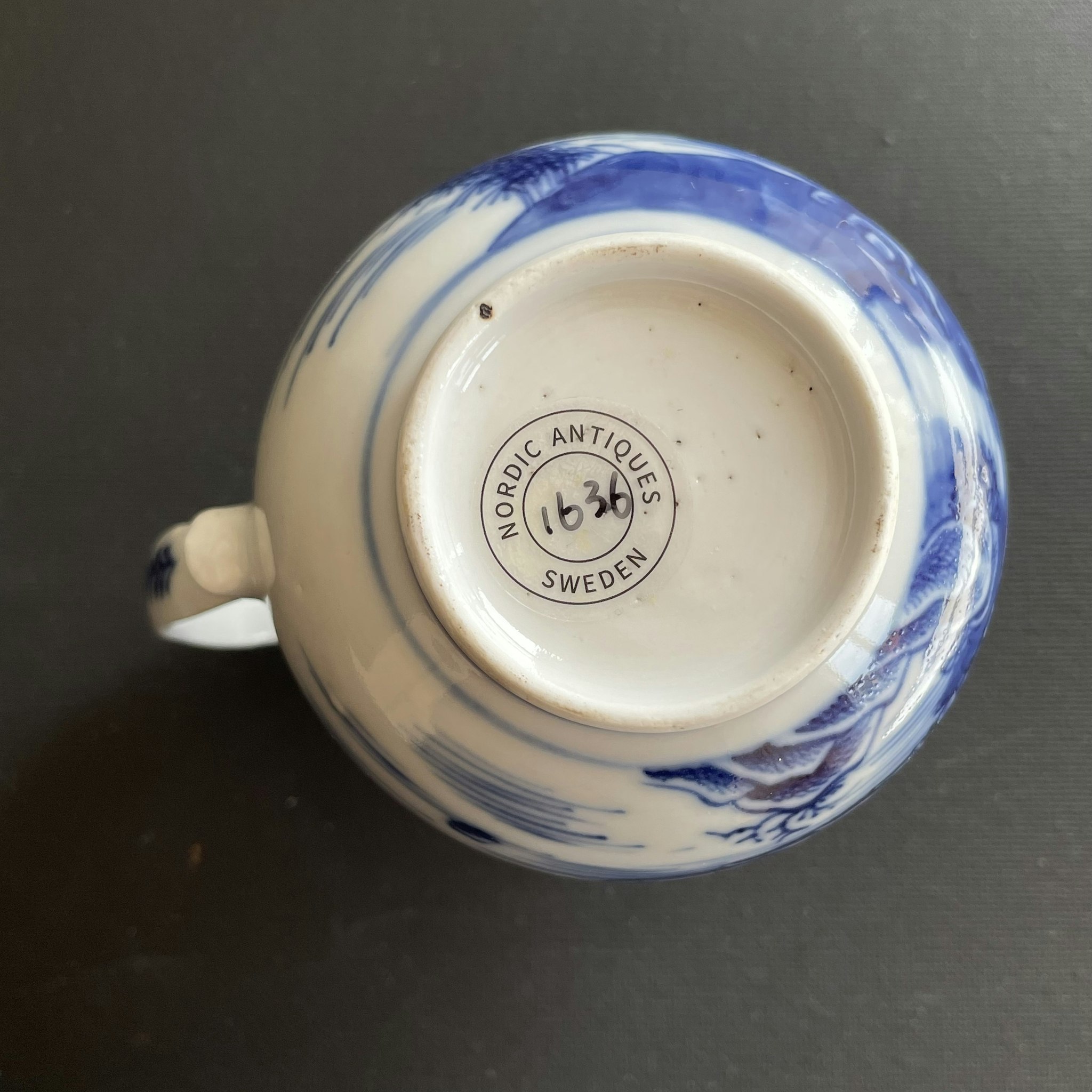 Chinese Antique blue and white creamer, Qianlong 18th c #1636