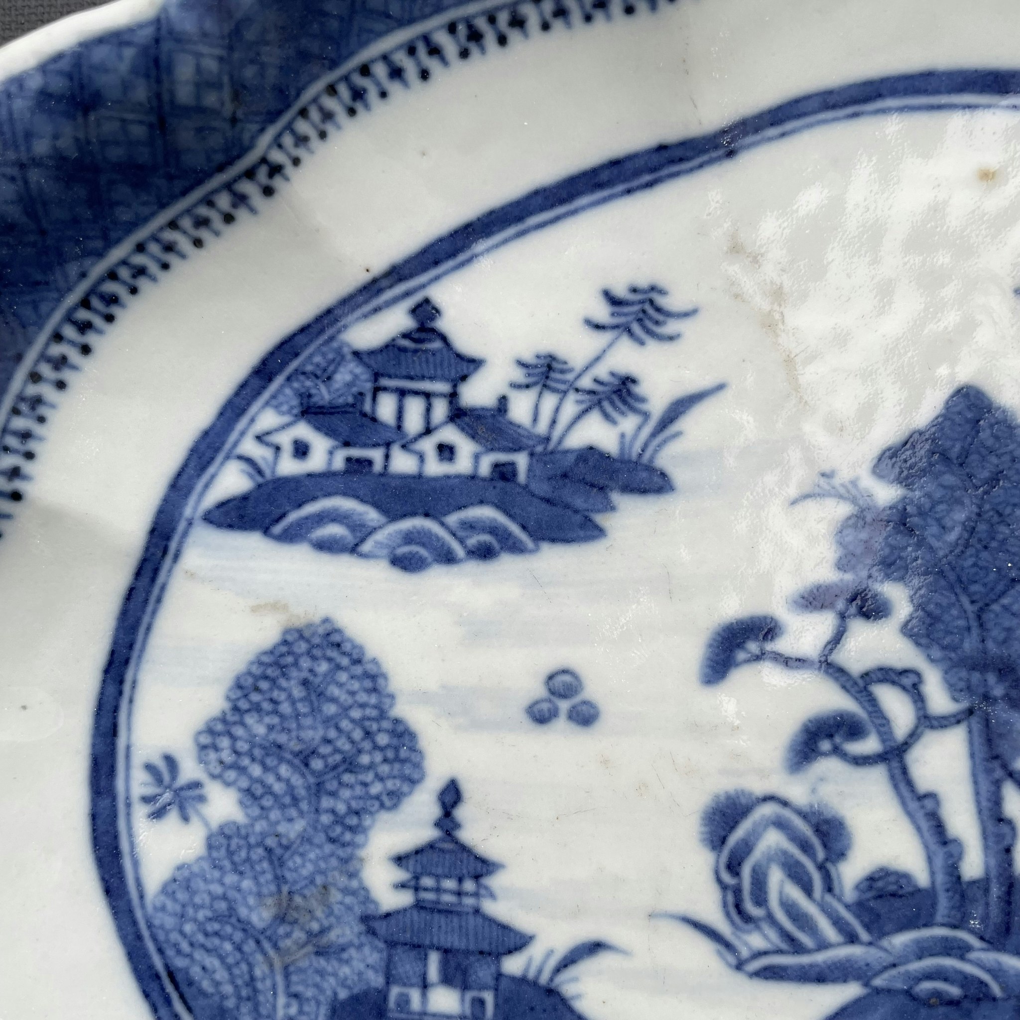 Chinese Antique porcelain blue and white deep platter, 19th c # 1471