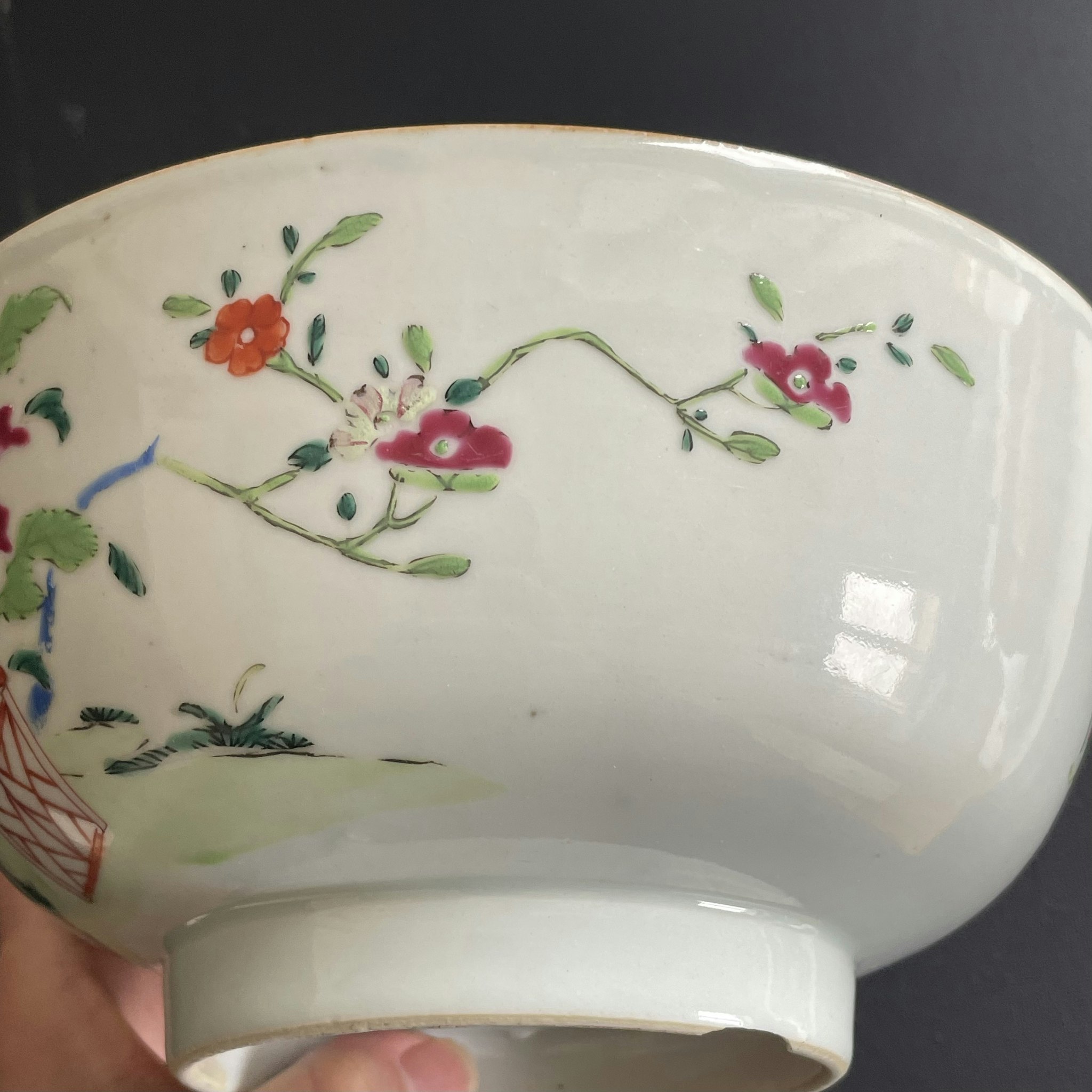 Large Chinese Antique Famille Rose bowl, Qianlong, 18th century #1665