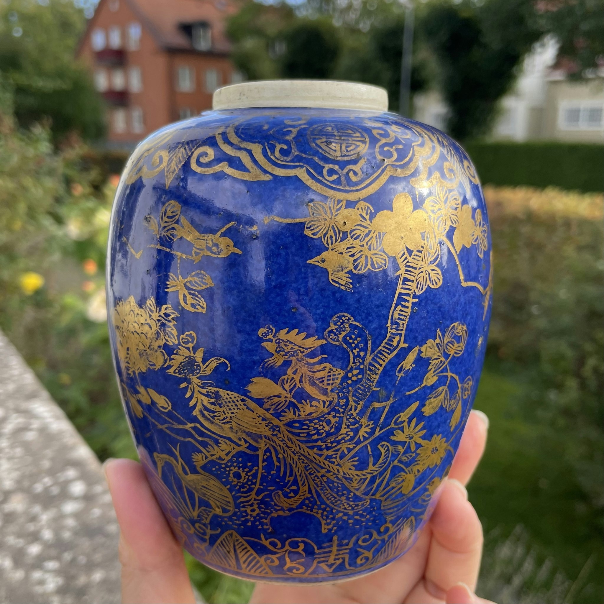 Chinese Antique Porcelain Jar In Powder Blue, Kangxi Style, Qing Dynasty #1672