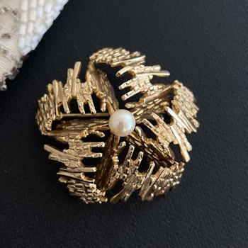 Vintage 1967 Grosse Germany brooch for Christian Dior signed