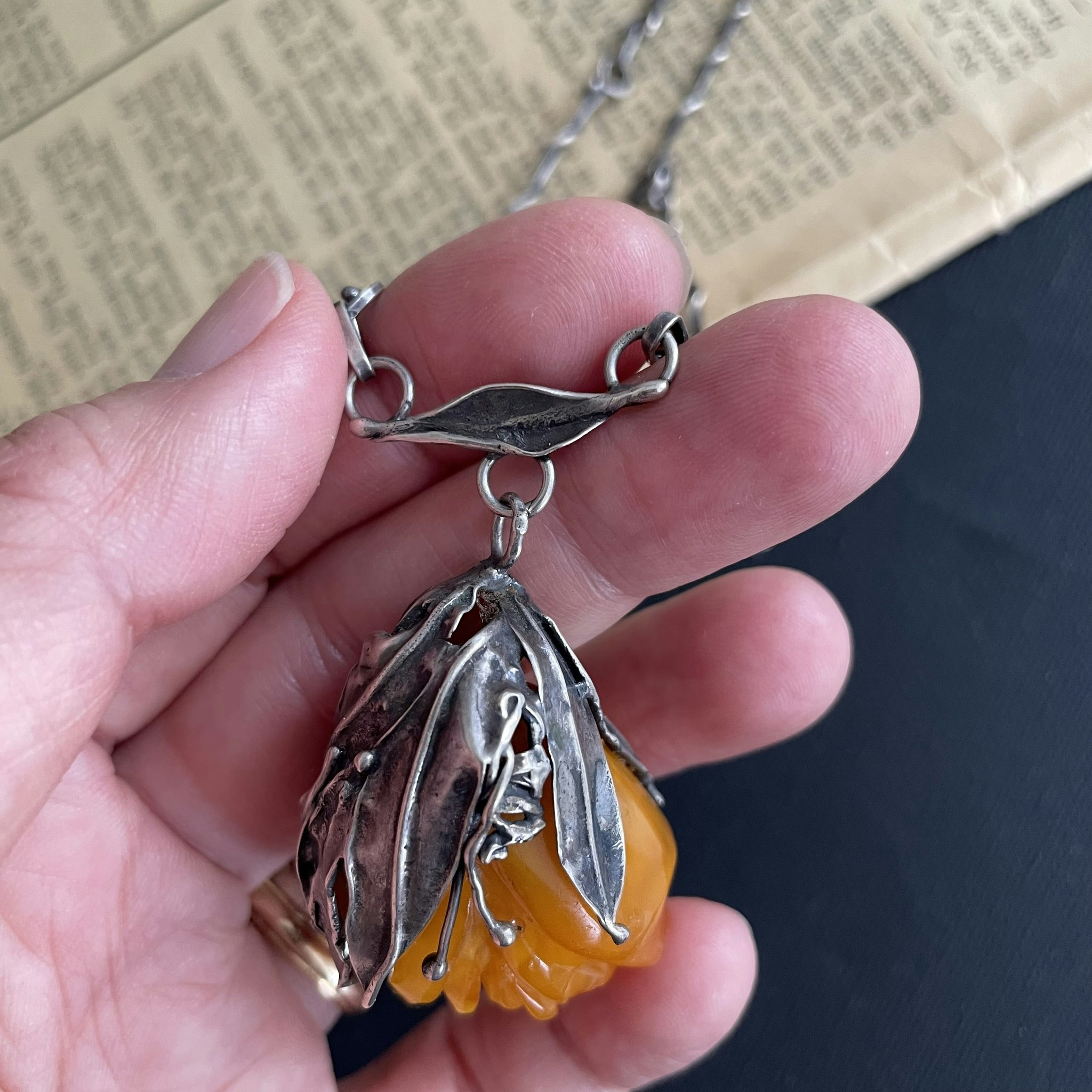 Natural amber pendant with silver egg yolk hand carved flower 37g #1758