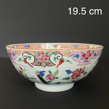 Large Chinese Antique Famille Rose bowl, Qianlong, 18th century #1759