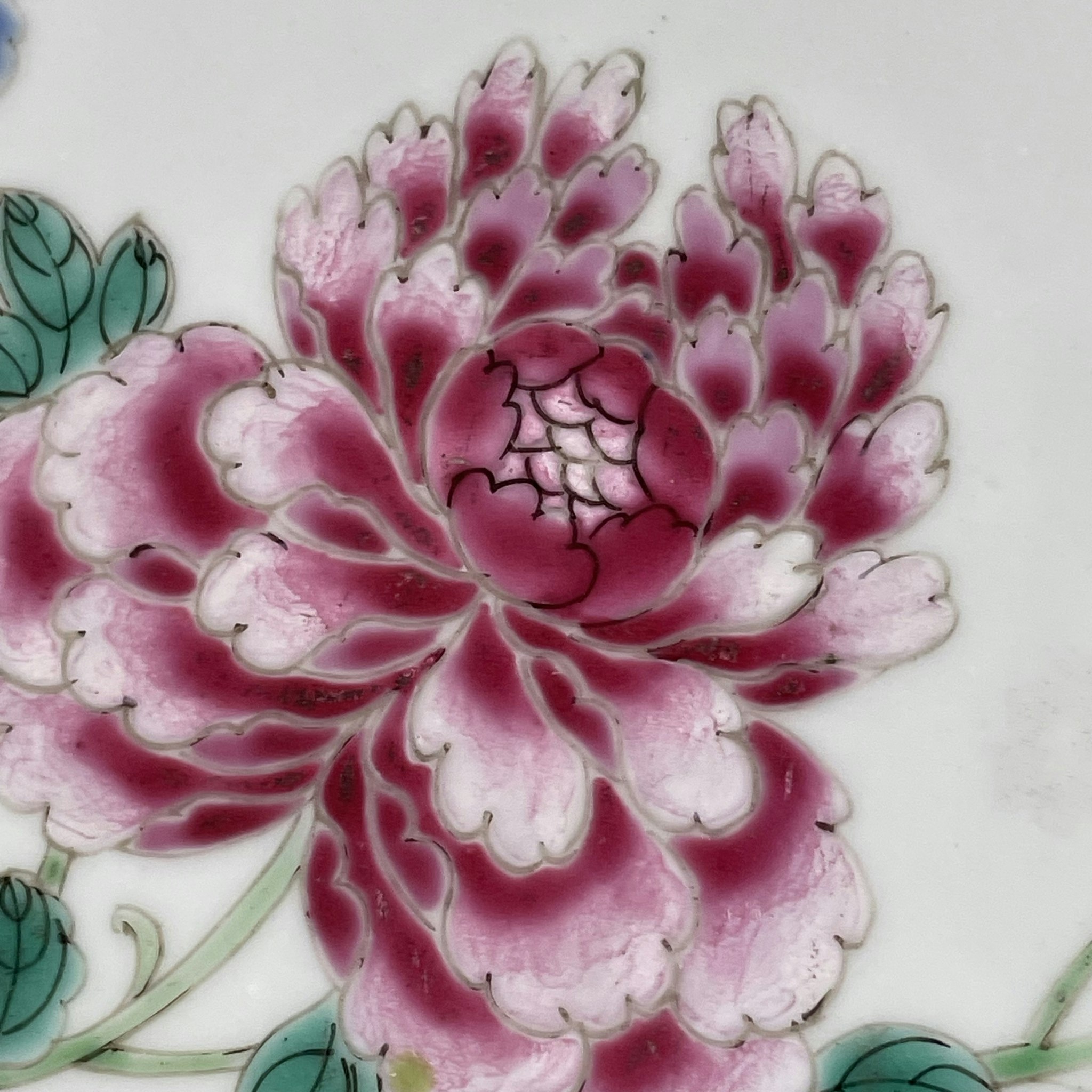 Chinese Antique Famille Rose Charger, 18th C Yongzheng / Qianlong period #1798