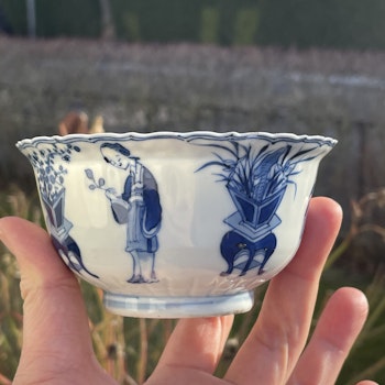 Chinese antique porcelain large teacup in under-glazed blue and white, Late Qing Dynasty #1806