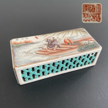 Chinese antique porcelain Scroll Paper Weight, Late Qing / Republic #1803