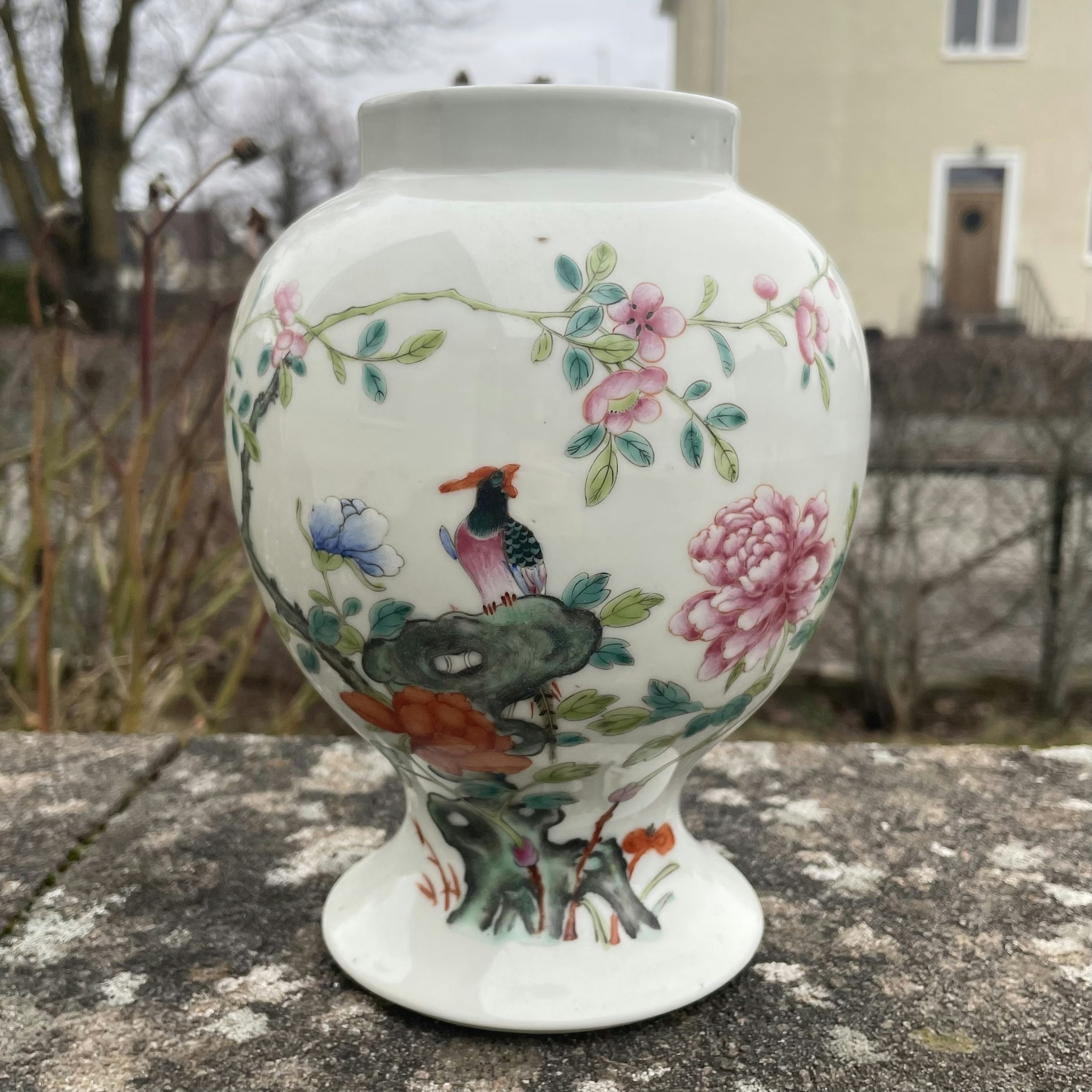 Chinese antique famille rose vase vase Late Qing / Republic #1875