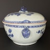 Chinese antique Porcelain Tureen, Qianlong Period birds and flowers #1908