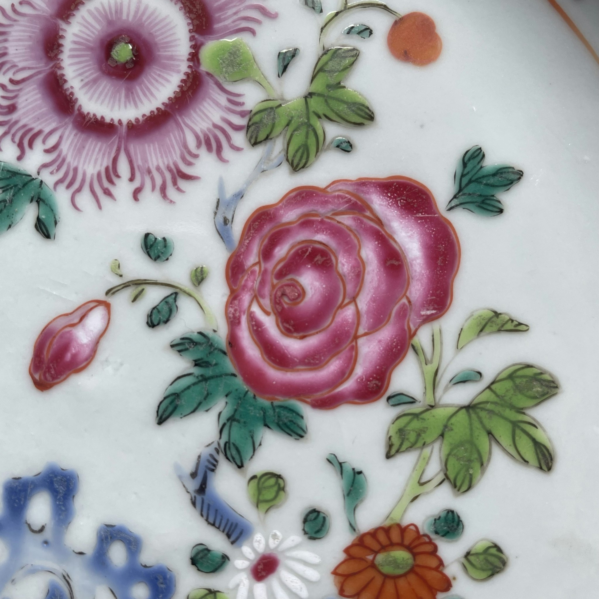 Chinese antique porcelain famille rose plate, Qianlong, 18th c #1917