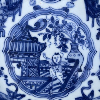 Chinese Antique Porcelain Blue and White Plate, Kangxi period #1920
