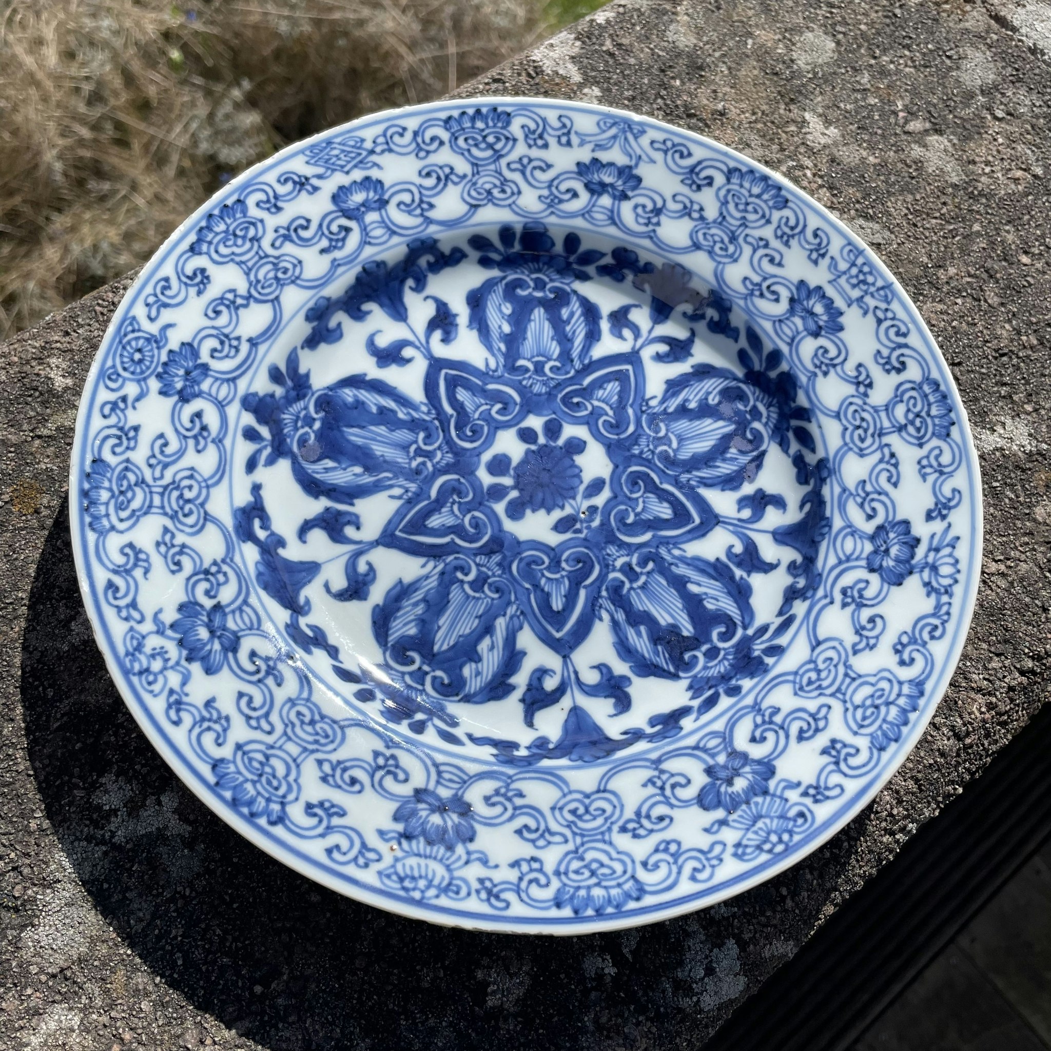 Chinese Antique Porcelain Blue and White Plate, Kangxi period #1921