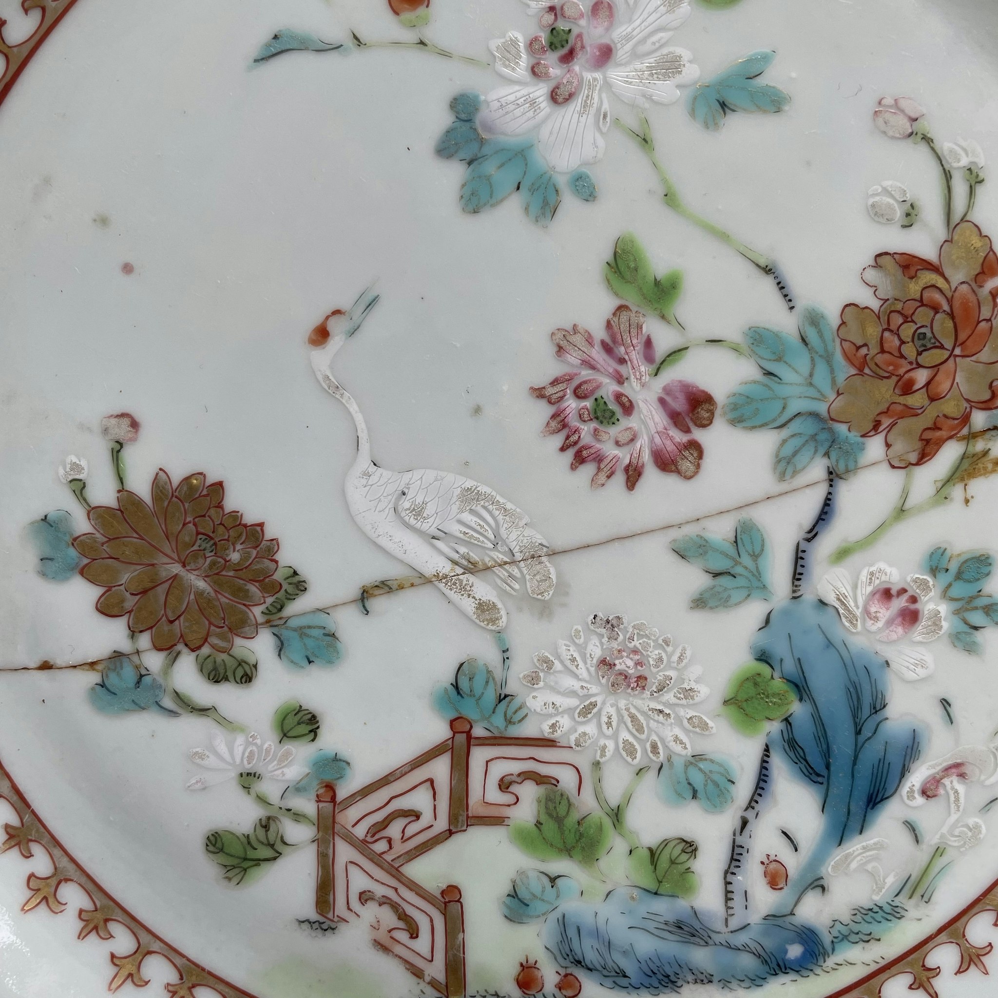 Chinese antique porcelain famille rose plate, Qianlong period, #1930