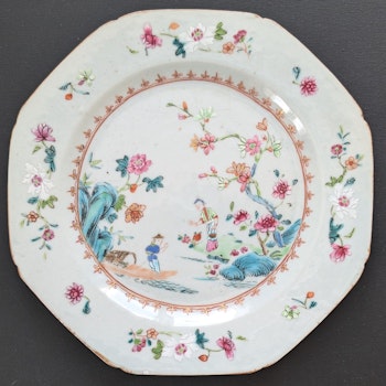 Chinese antique famille rose plate with figure decoration, 18th century #2171