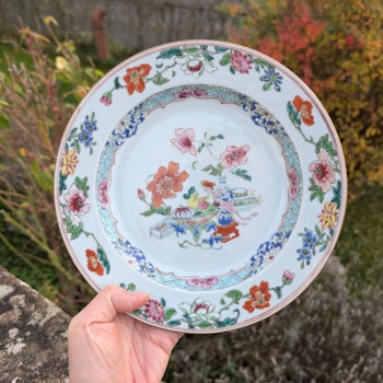 Chinese antique famille rose plate, 18th century #2181