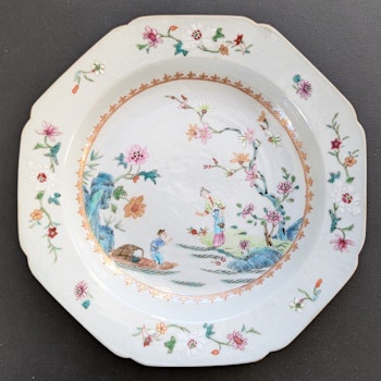 Chinese antique famille rose deep plate with figure decoration, 18th century #2170