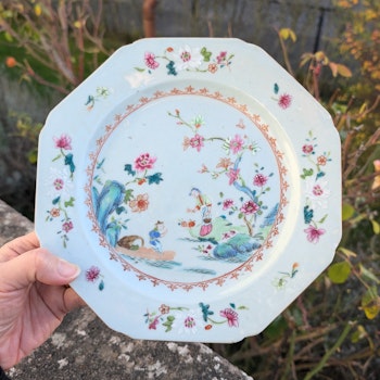 Chinese antique famille rose plate with figure decoration, 18th century #2192