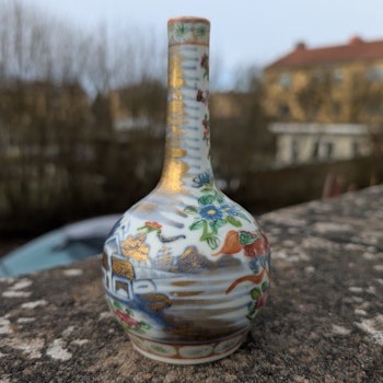 Chinese Antique bottle vase decorated with foo lions, 19th century #2271