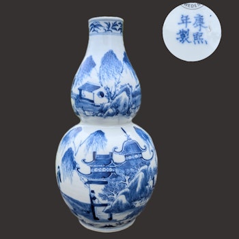 Chinese Antique Gourd Vase,  Late Qing Dynasty #2605