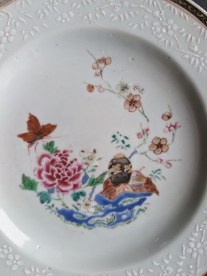 Chinese Antique Famille Rose plate with bianco sopra bianco decoration, 18th c #2610