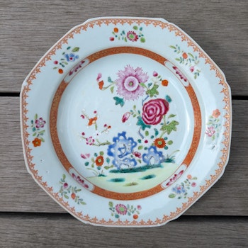 Chinese Antique deep Famille Rose plate 18th c #2626